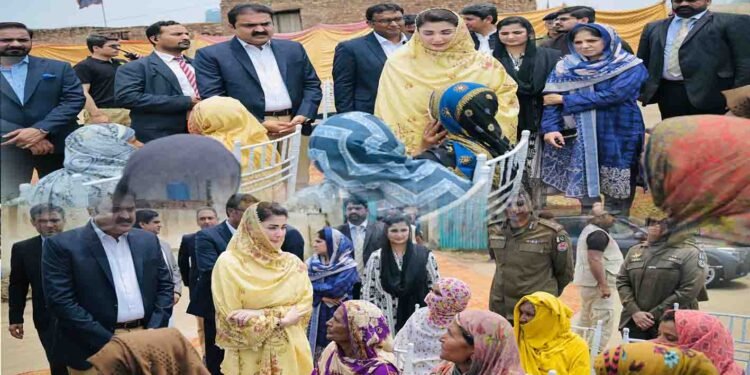 "وزیراعلیٰ مریم نواز شریف سیلاب متاثرین کیلئے 10 لاکھ امداد کا اعلان کر رہی ہیں"