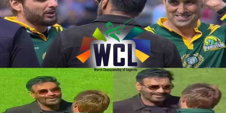 اجے دیوگن اور شاہد آفریدی کی WCL 2024 کے دوران لی گئی تصویر، جو سوشل میڈیا پر وائرل ہو رہی ہے
