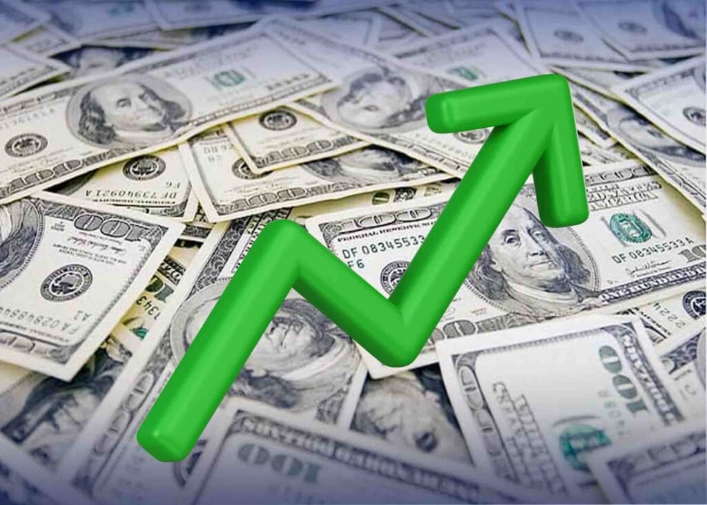 کرنسی ایکسچینج کا بورڈ جس پر ڈالر کی نئی بلند قیمت درج ہے