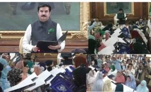 خیبرپختونخوا کے گورنر نے خواتین اور اقلیتی اراکین سے حلف لیا