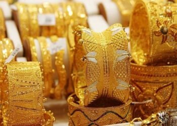 کراچی کی صرافہ مارکیٹ میں سونے اور چاندی کی قیمتوں میں نمایاں اضافہ، فی تولہ سونا 3 لاکھ 64 ہزار 900 روپے کا ہو گیا