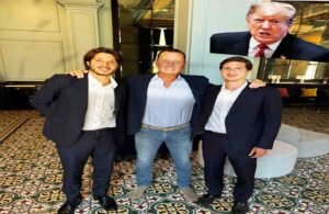 عمران خان کے بیٹے قاسم اور سلیمان کی امریکی نمائندہ خصوصی رچرڈ گرینل کے ساتھ ملاقات کی تصویر