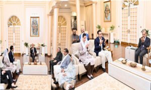 وزیراعظم شہباز شریف سے بلاول بھٹو کی ملاقات، میاں شاہد شفیع کے انتقال پر تعزیت