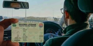 پنجاب پولیس کی جانب سے شہریوں کو ڈرائیونگ لائسنس فراہم کرنے کی سہولت