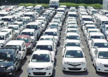 آئی ایم ایف کی شرائط گاڑیاں