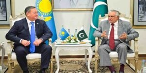 اسحاق ڈار اور قازقستان کے وزیر خارجہ کی ملاقات