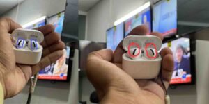 ائیر پوڈز میں سیاہ نقطے اور ان کا کردار