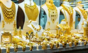 پاکستان میں سونے کی قیمت 3 لاکھ 77 ہزار 900 روپے فی تولہ کی بلند ترین سطح پر