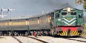 مستونگ دھماکہ ریلوے ٹریک کے قریب کا منظر