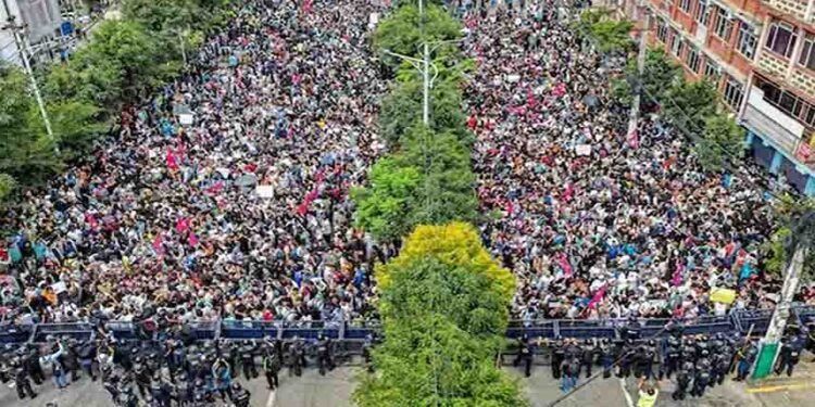 نیپال میں مظاہروں کے دوران قیدیوں کا جیلوں سے فرار