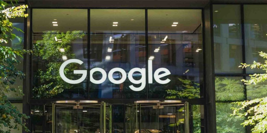 گوگل اے آئی پلس پلان پاکستان میں کی لانچ تقریب اور فیچرز کی نمائندگی کرتی تصویر