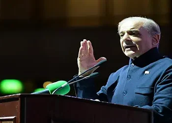 لندن میںشہباز شریف کا اوورسیز پاکستانیوں سے خطاب میں کرتے ہوئے