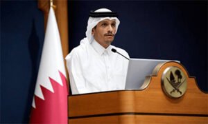 قطر کے وزیراعظم شیخ محمد بن عبدالرحمان الثانی اسرائیلی حملے پر پریس کانفرنس کرتے ہوئے