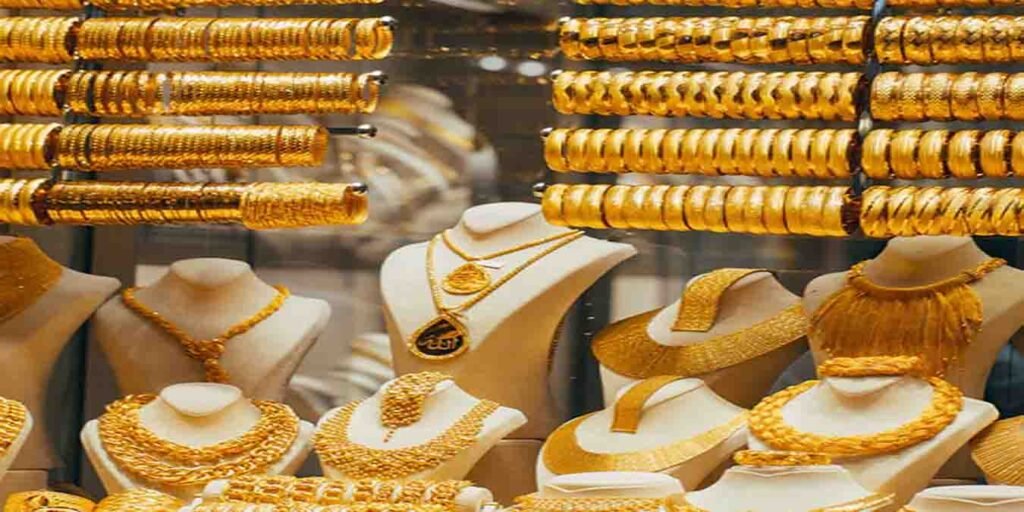 پاکستان میں سونے کی قیمت میں اضافہ کے بعد جیولری مارکیٹ کا منظر