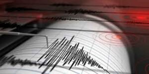 سوات زلزلہ 4.6 شدت – خوفزدہ عوام گھروں سے باہر