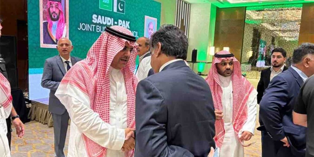 گوہر اعجاز اور سعودی شہزادہ منصور بن محمد کی ملاقات