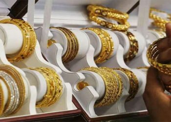 سونے کی قیمت میں مسلسل کمی — فی تولہ سونا 4 لاکھ 33 ہزار روپے تک گر گیا