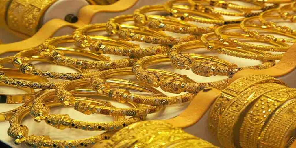 سونے کی قیمت میں اضافہ فی تولہ 4 لاکھ 25 ہزار روپے