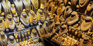 پاکستان میں سونے کی فی تولہ قیمت میں 14 ہزار روپے اضافہ