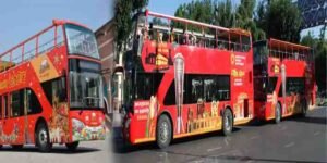 لاہور سے ڈبل ڈیکر بس سروس کے افتتاح کی تصویر