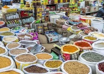 پاکستان میں مہنگائی میں کمی سے عوام کو ریلیف ملنے لگا