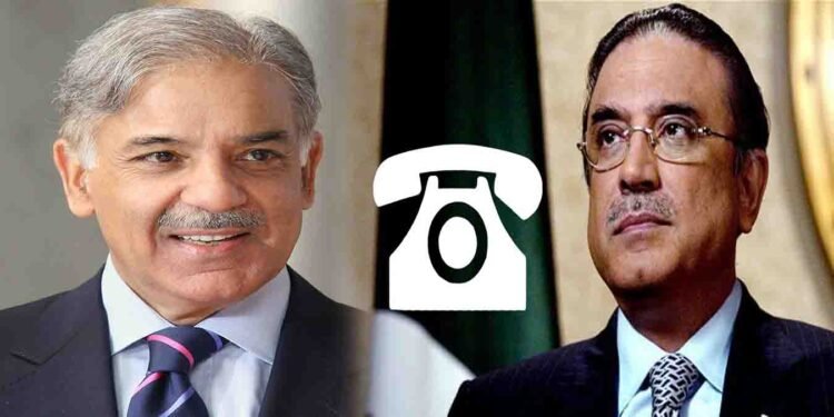 آصف زرداری اور شہباز شریف آزاد کشمیر میں حکومت سازی پر مشاورت کرتے ہوئے