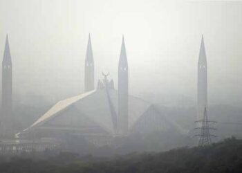 اسلام آباد میں فضائی آلودگی ڈیزل گاڑیوں کے دھوئیں سے بڑھ گئی