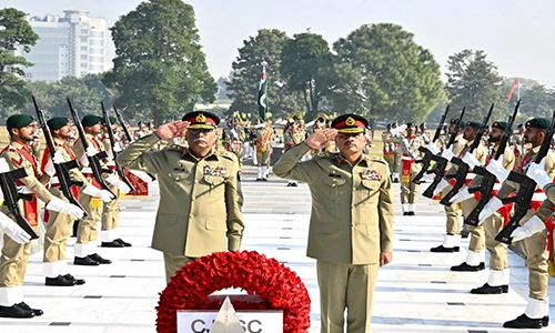 چیئرمین جوائنٹ آف اسٹاف جنرل ساحر شمشاد مرزا کی آرمی چیف سے الوداعی ملاقات