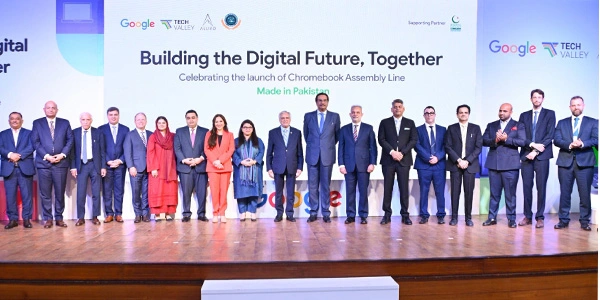پاکستان میں پہلی گوگل کروم بُک اسمبلی لائن کا افتتاح