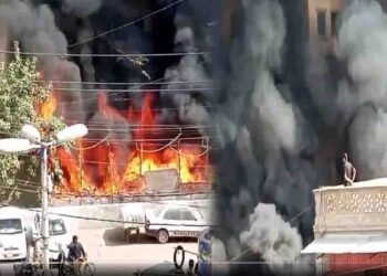 کراچی لائٹ ہاؤس لُنڈا بازار میں آگ لگنے کے بعد فائر بریگیڈ کی کارروائی