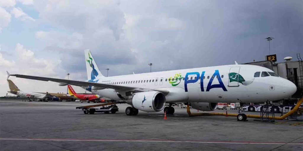 پی آئی اے ملازم غائب، کینیڈا سے پرواز بغیر عملے کے واپس