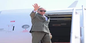 سرکاری دورے پر وزیراعظم شہباز شریف بحرین روانہ