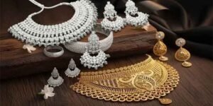 سونے کی قیمت مستحکم رہنے اور چاندی کی قیمت بڑھنے کی مارکیٹ رپورٹ