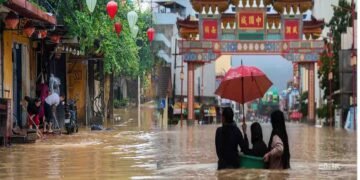 تھائی لینڈ میں 300 سالہ بارش سے سیلاب زدہ ہٹ یائی شہر