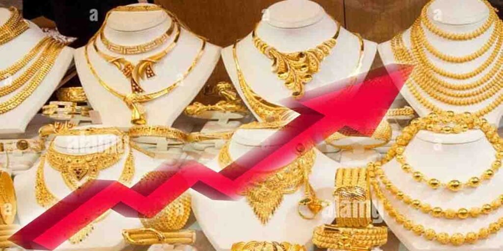 پاکستان میں سونے کے بسکٹ اور زیورات کی تصویر۔