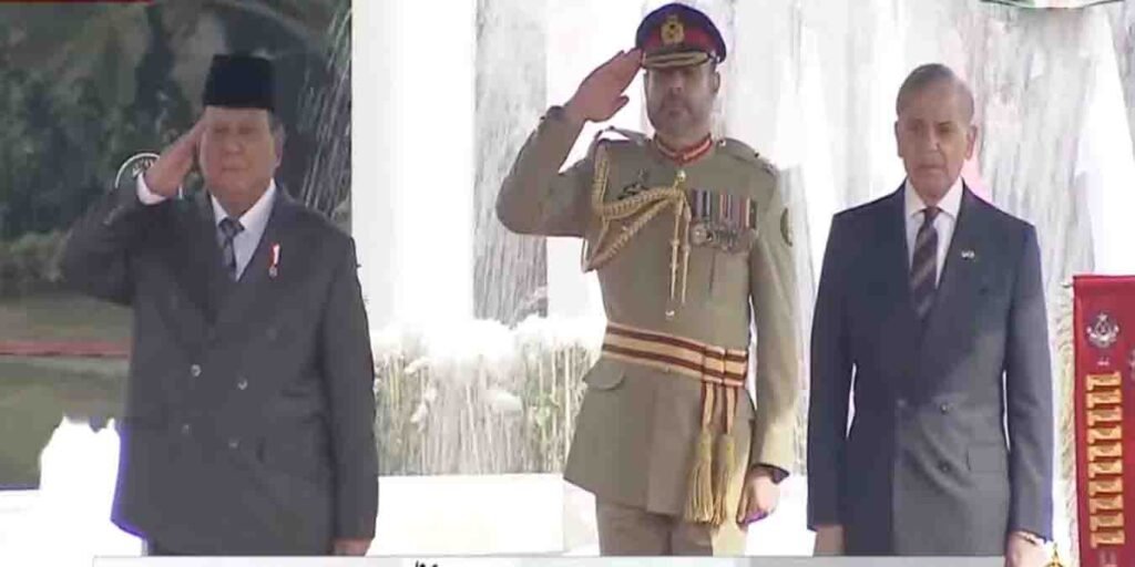 انڈونیشیا کے صدر کی وزیراعظم ہاؤس آمد پر گارڈ آف آنر کی تقریب