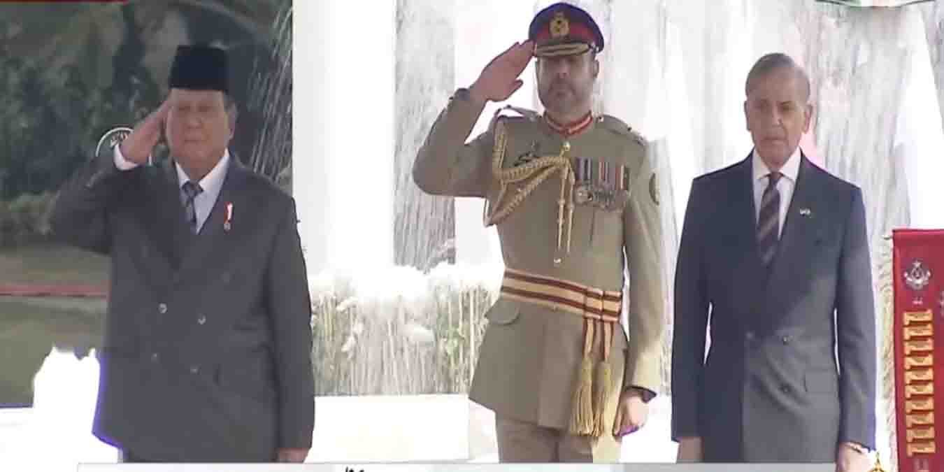 انڈونیشیا کے صدر کی وزیراعظم ہاؤس آمد پر گارڈ آف آنر کی تقریب