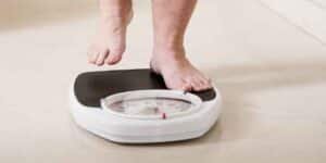 نیند اور جسمانی وزن میں کمی کے تعلق پر مبنی تحقیق کی تصویر