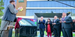 وزیراعظم شہباز شریف نے اسلام آباد میں پاکستان کے پہلے آسان خدمت سینٹر کا افتتاح کر دیا