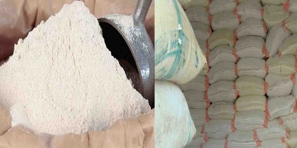 کوئٹہ میں آٹے کی بڑھتی قیمتیں، دکان پر آٹا فروخت ہوتا ہوا