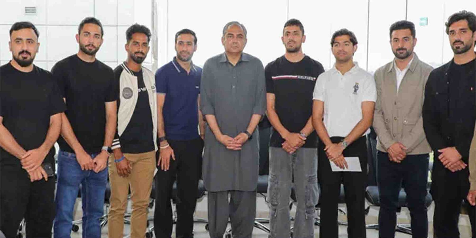 کرکٹ بورڈ کے چیئرمین کی جانب سے قومی ہاکی ٹیم کی سرپرستی