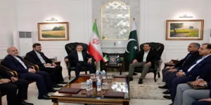 اسلام آباد عباس عراقچی اور عاصم منیر کی اہم ملاقات: دونوں رہنماؤں کے درمیان ایران امریکا مذاکرات پر گفتگو