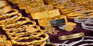 سونے کی قیمت میں اضافہ: پاکستان میں سونا 4400 روپے مہنگا، چاندی بھی مہنگی