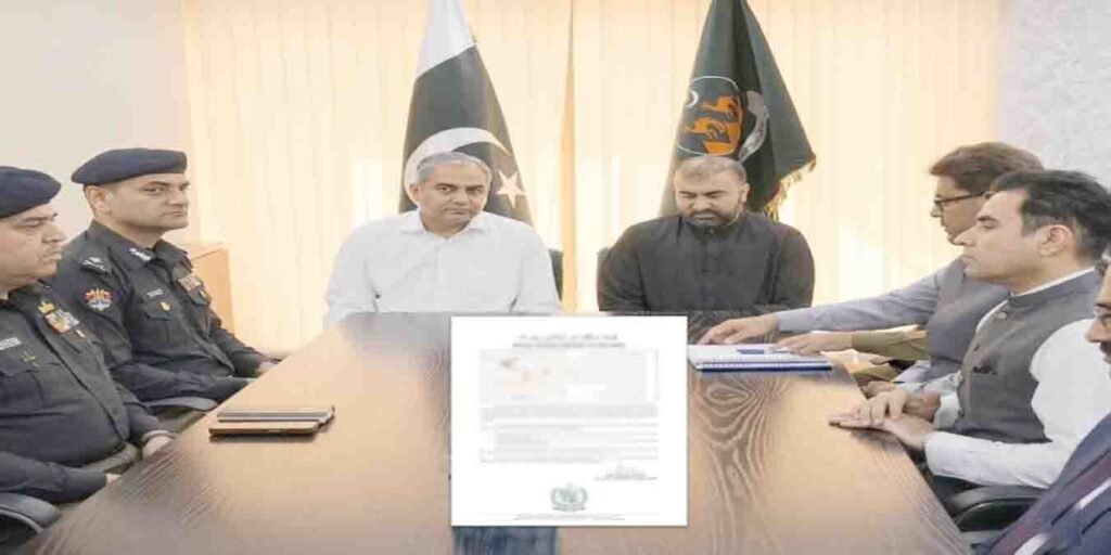 کوئٹہ دھماکے سے متعلق اجلاس میں محسن نقوی اور سرفراز بگٹی