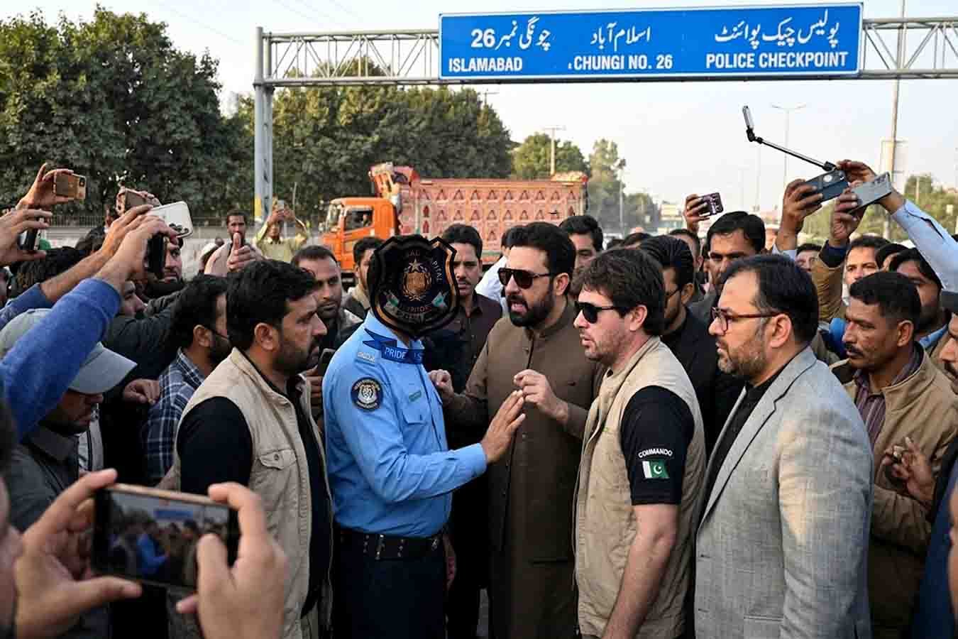 سہیل آفریدی کو اسلام آباد چونگی نمبر 26 پر روک دیا گیا