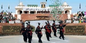 واہگہ بارڈر پریڈ معرکہ حق کے دوران رینجرز کی شاندار پریڈ