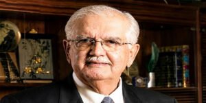 پی آئی اے کے چیئرمین بورڈ آف ڈائریکٹرز اسلم آر خان انتقال کرگئے