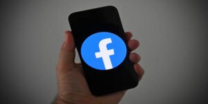 فیس بک سروس تعطل دنیا بھر میں Facebook Down، ہزاروں صارفین متاثر