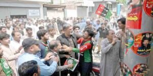 جی بی اے 2 پولنگ اسٹیشن پر ن لیگ اور پیپلز پارٹی کارکنوں میں جھگڑا