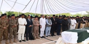 کراچی رینجرز شہداء کی نماز جنازہ ادا، دہشتگرد حملے میں جان قربان کرنے والے جوانوں کو خراج عقیدت
